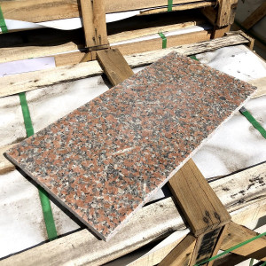 Гранитная плитка для мощения (Paving granite tile) G562 600x300x18мм P