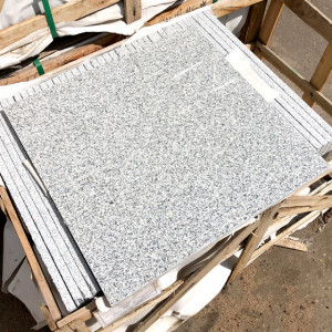 Гранитная плитка для мощения (Paving granite tile) G603 600x600x18мм F