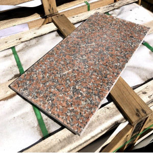 Гранитная плитка для мощения (Paving granite tile) G562 600x300x30мм P